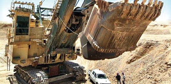 המחפר שהתקלקל / צילום: באדיבות כיל