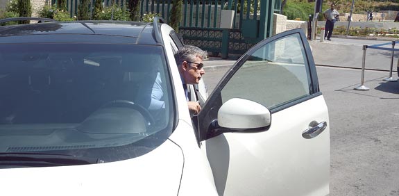 יאיר לפיד / צילום: איל יצהר