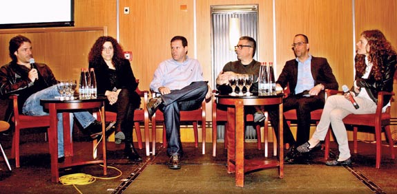 משתתפי הפאנל/ צילום:טל למברגר