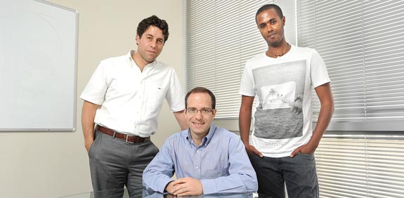 גלן שוואבר יונתן בנדהיים ויעקב טמסה / צילום: אייל יצהר