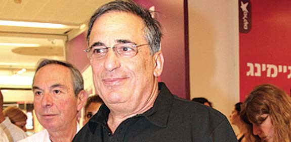 עמי גניגר, פתיחת תערוכת "סלקום מובייל שואו" / צילום: סיון פרג'