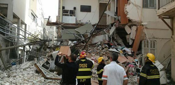 בנין קרס בתל אביב /  צילום: גולן ראשון דוברות מדא