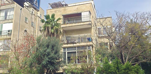 מרפסת במרכז תל אביב / צילום: דרור מרמור