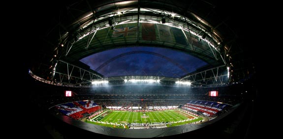אצטדיון וומבלי בלונדון לפני משחק NFL / צלם: רויטרס