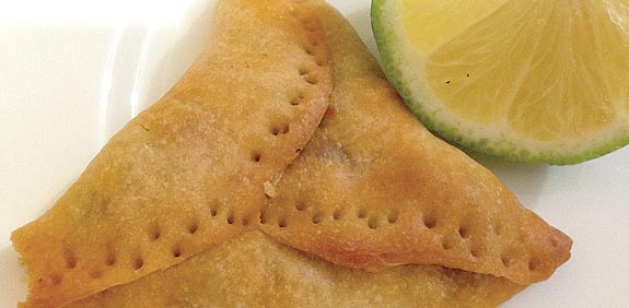 פטייר ממולא חובזה ועשבים /  צילום: חיליק גורפינקל