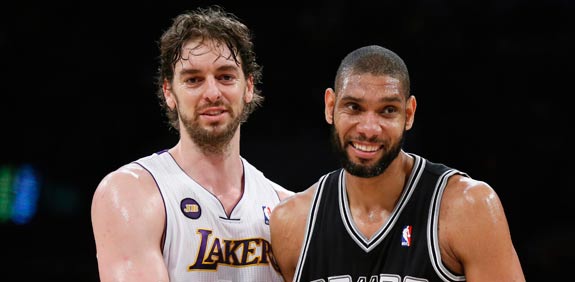 פאו גאסול וטים דאנקן NBA / צלם: רויטרס