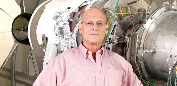 עוזי אהרוני / צילום: דן מילר
