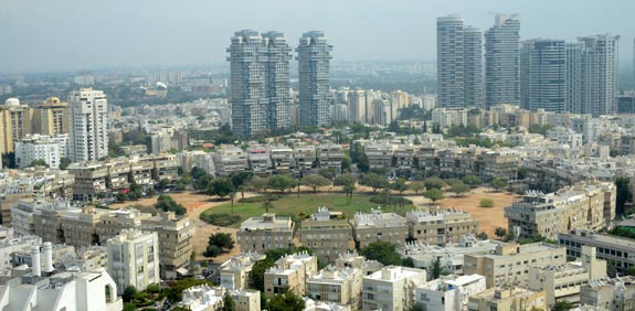 נוף תל אביבי  / צילום: איל יצהר