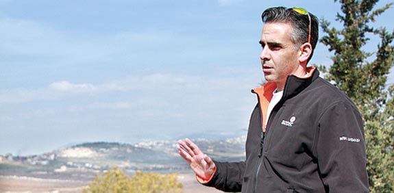 ליאור בז מדריך סיור / צילום: אורלי גנוסר
