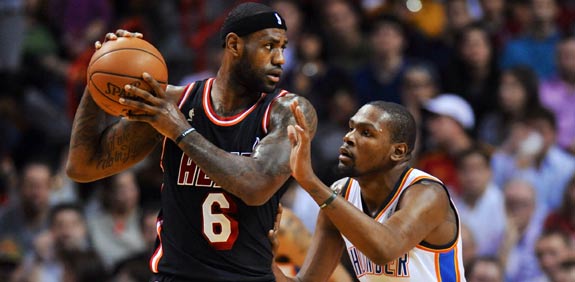 ווין דוראנט מול לברון ג'יימס NBA / צלם: רויטרס