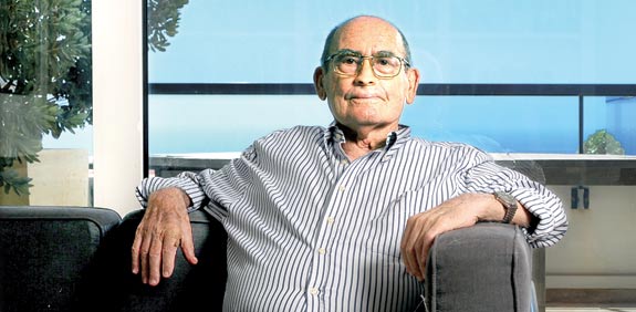 האדריכל אברהם יסקי/ צילום: איל יצהר
