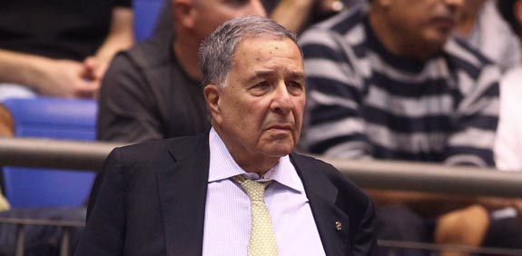 שמעון מזרחי יו"ר מכבי תל אביב כדורסל / צילום: אלן שיבר – מינהלת הליגה