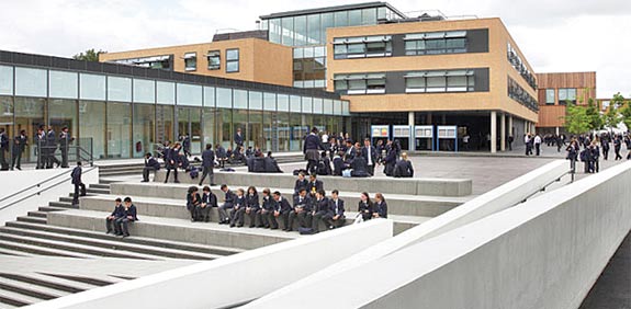 בית ספר בלונדון / צילום: רויטרס