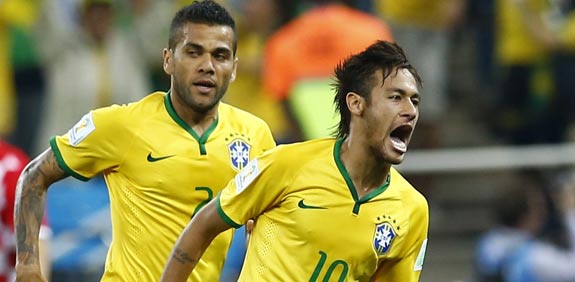 ניימאר מנבחרת ברזיל חוגג שער נגד קרואטיה / צילום: רויטרס