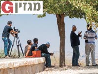 עיתונאים בהר אביטל / צילום: רפי קוץ