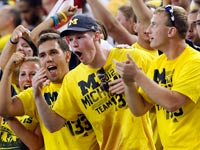 אוהדי קבוצת הפוטבול של אוניברסיטת מישיגן / צלם: רויטרס