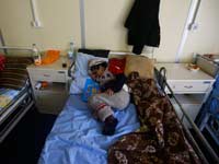 ילד סורי בבית חולים  / צילום:רויטרס