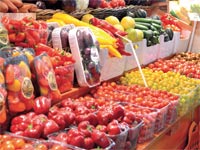 ירקות בשוק תל אביב / צילום: תמר מצפי
