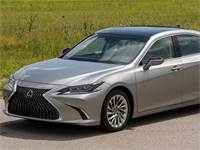 לקסוס ES-300H / צילום: יח"צ