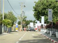 שדה תעופה הרצליה רחוב כנפי נשרים / צילום: איל יצהר