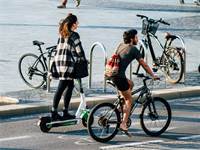 קורקינט ואופניים  / צילום: שאטרסטוק