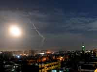 טילים מעל בתי דמשק/  צילום: רויטרס, SANA