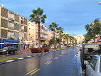 בת ים. הרכבת הקלה  תקפיץ את ערך הדירות / צילום:  Shutterstock/ א.ס.א.פ קריאייטיב