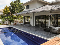 שתי יח"ד במגרש, ועוד מרתפים ובריכות שחייה / צילום: יח"צ