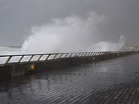 הסערה מתקרבת, נמל תל אביב    / צילום: דימה