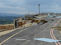 קיר התמך שקרס / צילום: איל יצהר, גלובס