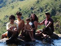 יעל אוזן תדהר והמשפחה בשמורת מלולוצ'ה, סוואזילנד / צילום: תמונה פרטית