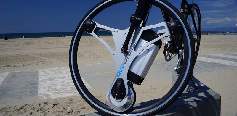 גלגל שהופך אופניים לחשמליים / צילום: מהוידאו