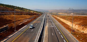 מקטע כביש דו-נתיבי דו מסלולי חדש במחלף קדרים החדש כביש 65 / צילום חברת נתיבי ישראל