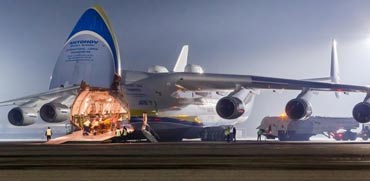 מטוס התובלה הגדול ביותר בעולם, מתוצרת רוסיה, antonov An-225 , צבא סין/ צילום: וידאו