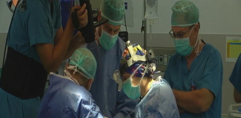 ניתוח זעיר פולשני ברמב"ם   צילום: מתוך הוידאו