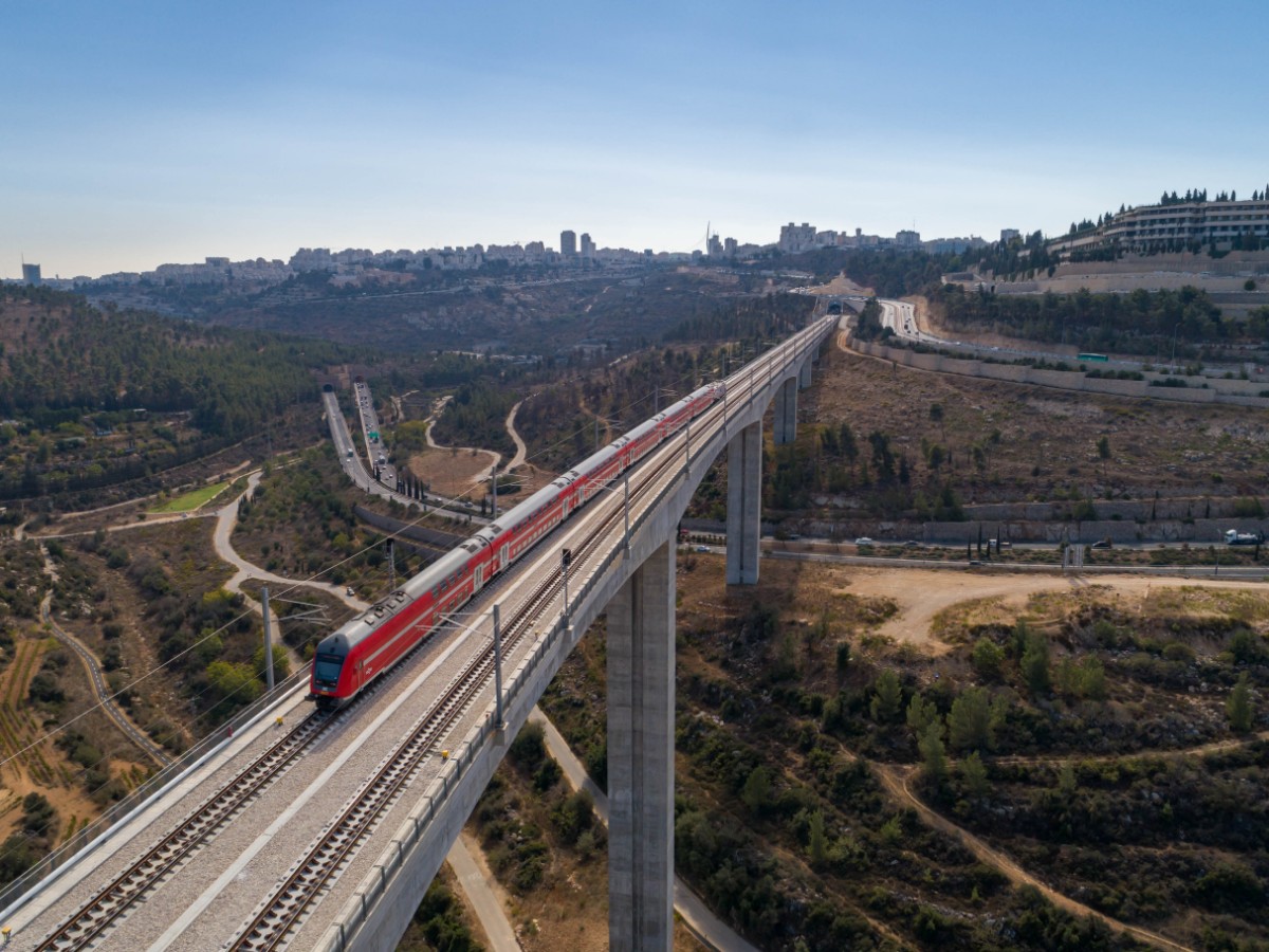 גשר 10 בכניסה לירושלים / צילום: Shutterstock