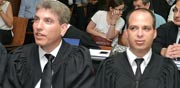 עורך דין אהוד גינדס ועורך דין חגי אולמן / צילום: תמר מצפי