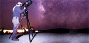 דיונות אליפז עם הטלסקופ הנייד ושאר אביזרי צפייה / צילום:יובל פדר