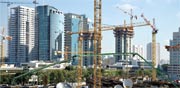 מבט על מגדלי משרדים מדרום לקריה בת"א / צילום: תמר מצפי