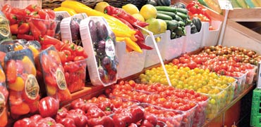 ירקות בשוק תל אביב / צילום: תמר מצפי