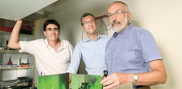 מימין: מיכאל רוזנבלו, עמנואל דלה טורה ואבי פאר / צילום: איל יצהר