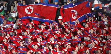 מעודדות של צפון קוריאה בטקס הפתיחה של אולימפיאדת החורף/ צילום: רויטרס