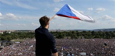 הפגנת הענק בצ'כיה נגד ראש הממשלה באביס / צילום: מילאן קאמרמאייר, רויטרס