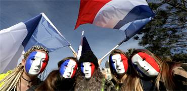 מחאת האפודים הזוהרים בצרפת /  REUTERS/Eric Gaillard