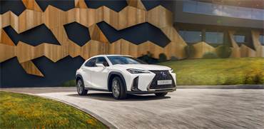 לקסוס UX. לשלב מסורות יפניות בעיצוב חדשני וביצועים מדוייקים/צילום: יח"צ לקסוס