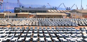 רכבים חדשים בנמל אילת / צילום: shutterstock
