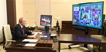 נשיא רוסיה ולדימיר פוטין משתתף בוועידת G20 בשיחת וידיאו / צילום: Alexei Nikolsky/Russian Presidential Press and Inf, רויטרס