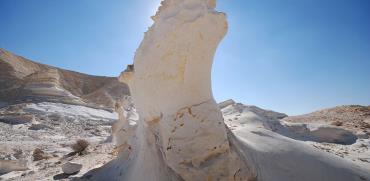 הסלעים המסתוריים של העיר הנבטית שבטה / צילום: יותם יעקבסון
