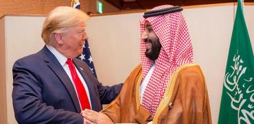הנסיך הסעודי מוחמד בין סלמאן ודונלד טראמפ במפגש G20 שנערך ביפן ב-2019 / צילום: Bandar Algaloud, רויטרס