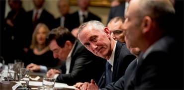 מנכ"ל גיליאד דניאל אודיי בפגישה את ממשל ארה"ב בנושא נגיף הקורונה / צילום: Andrew Harnik, AP